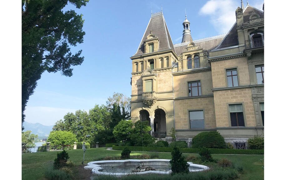 Springbrunnen Schloss Hünegg, Hilterfingen